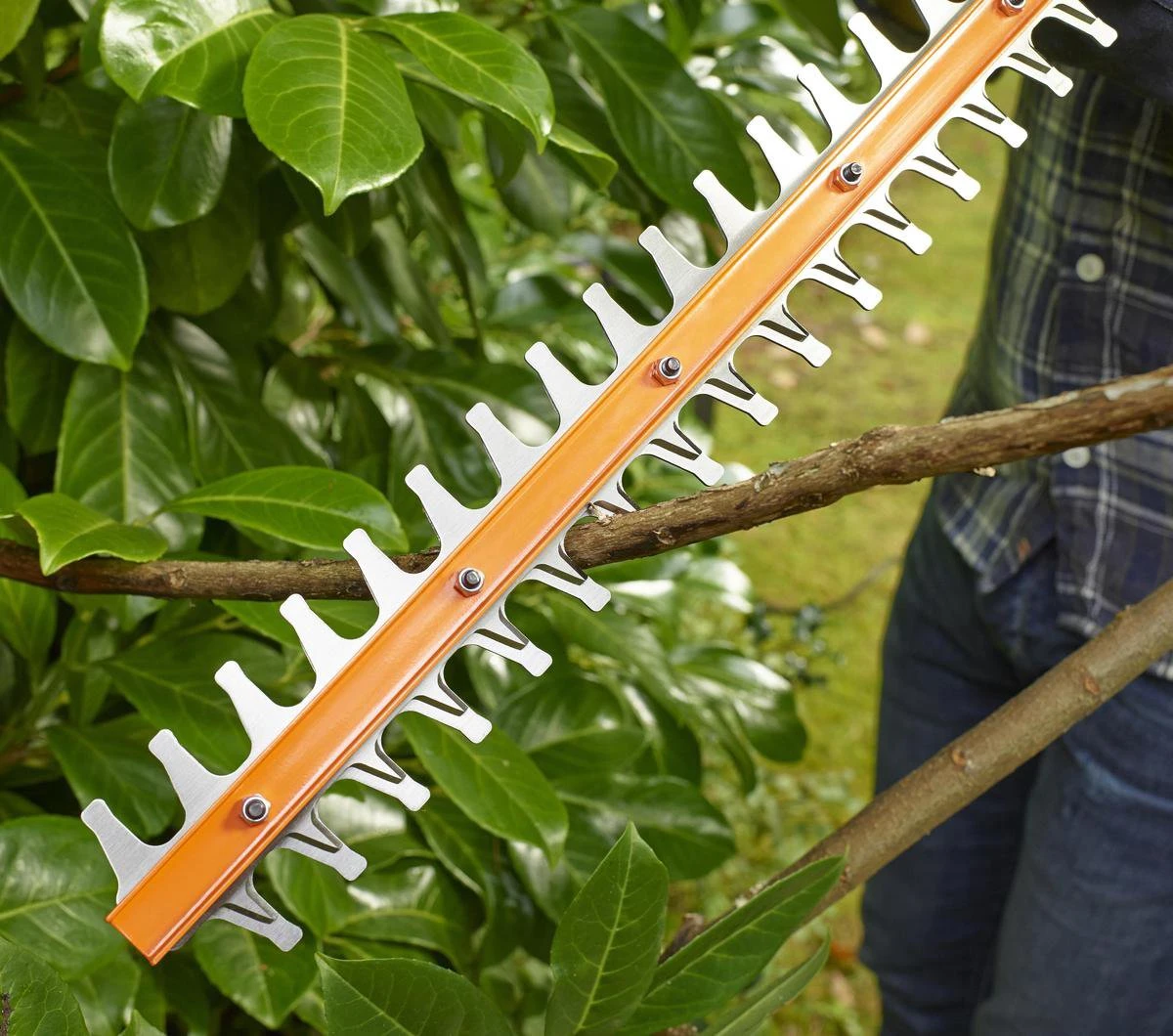 Black & Decker BLACK+DECKER BEHT251-QS Heggenschaar - 450W - 50cm - Gesnoerd - Afbeelding 3