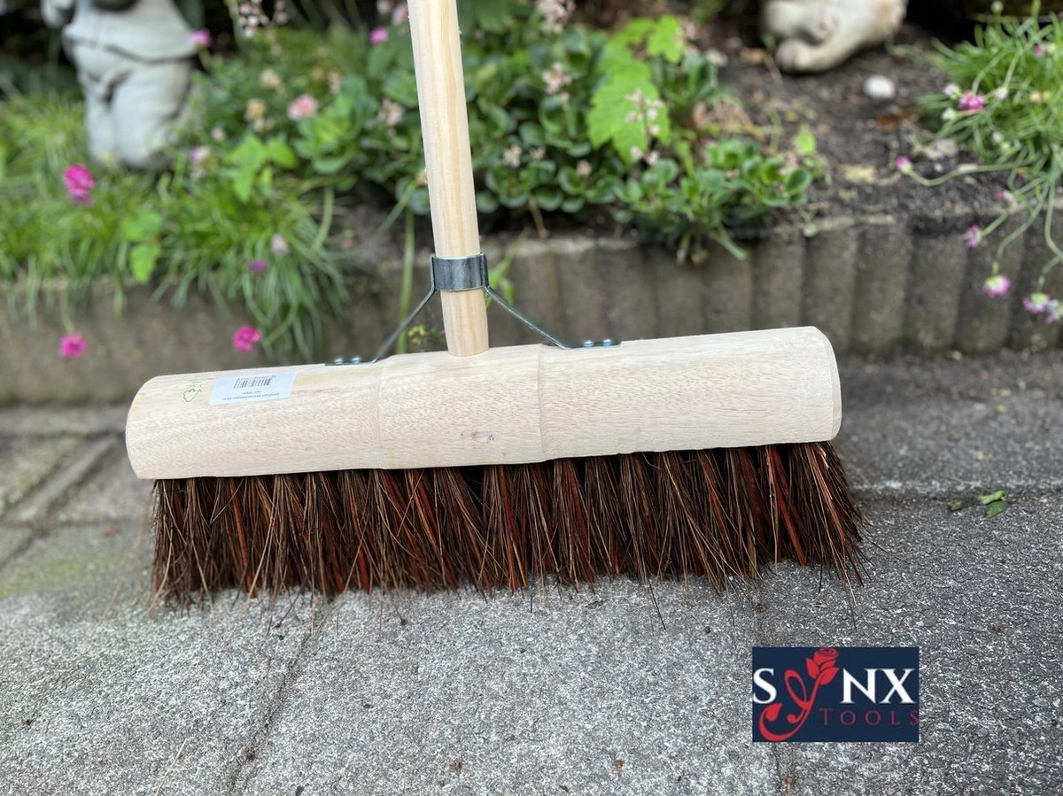 Synx Tools Gemeente Bezem 45 Cm - Straatbezem / Stadsbezem - Steel 150 Cm - Harde Natuurvezels - Bezemsteel - Bezems - Schrobborstels - Veger - Buitenbezem -Tuinbezem - Afbeelding 2