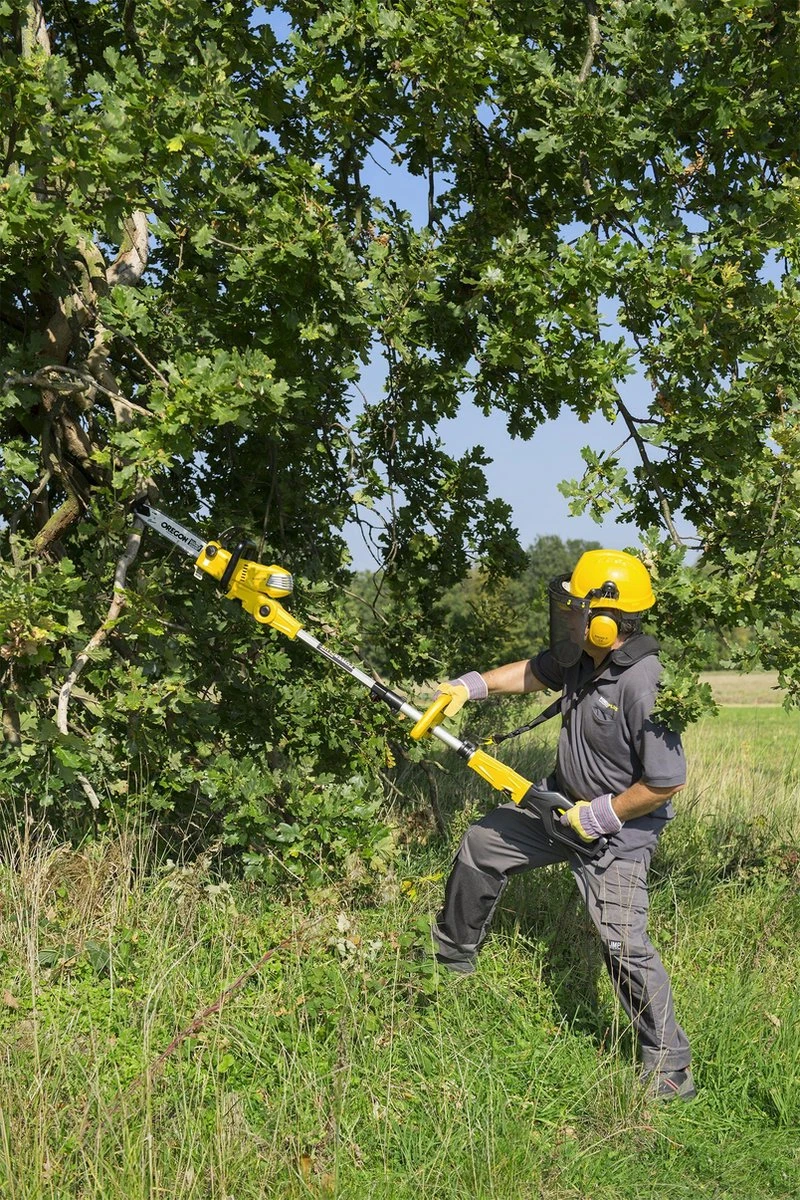Powerplus POWXG1032 Elektrische Kettingzaag - 900W - Zwaardlengte 300mm - Automatische Kettingsmering - Incl. 1x Ketting En 1x Zwaard - Afbeelding 2